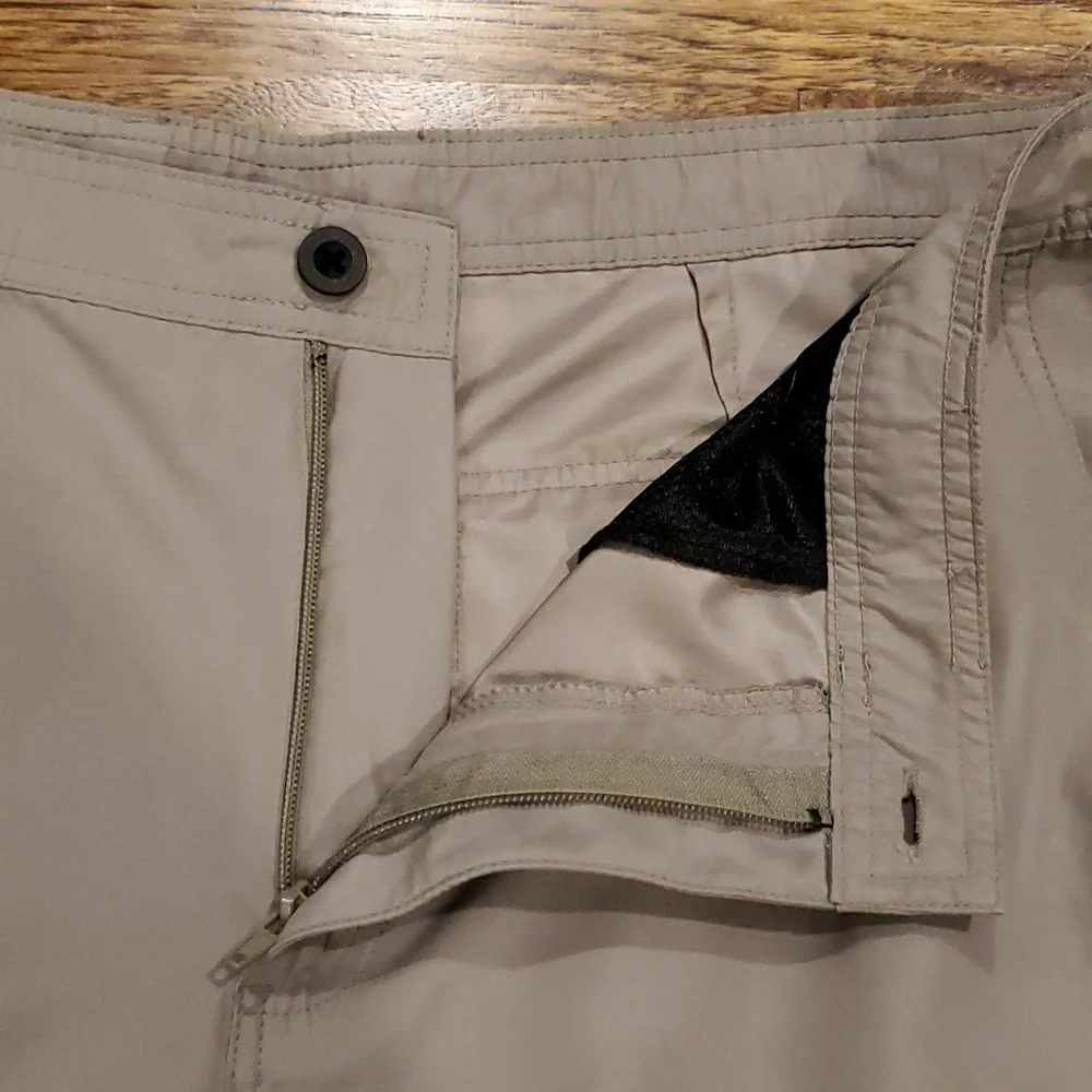 Mens Magellan light army green cargo shorts size 36 - Picture 4 of 6